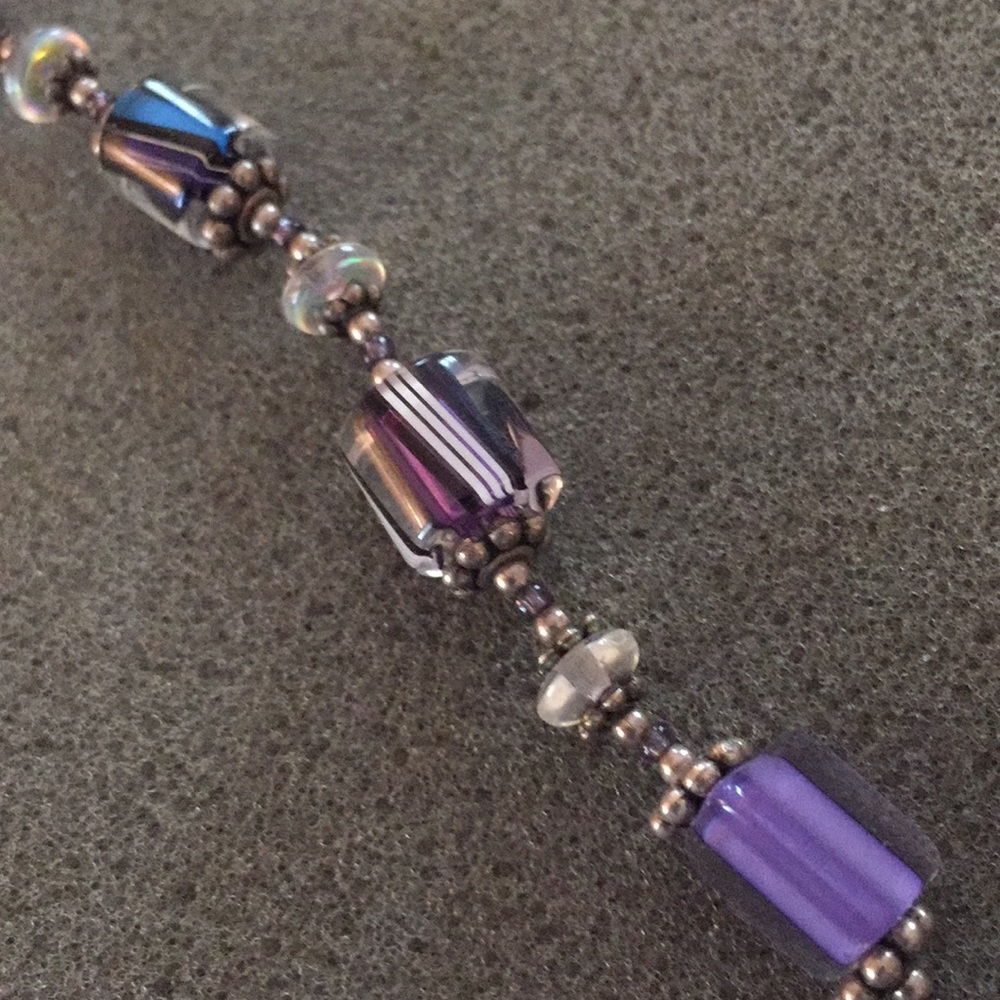 Purple Beaded Bracelet - Picture 2 of 13